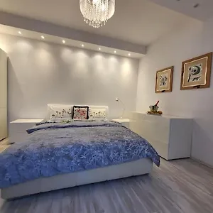 https://apartamenty-mi-premium.warsawhotelspoland.com